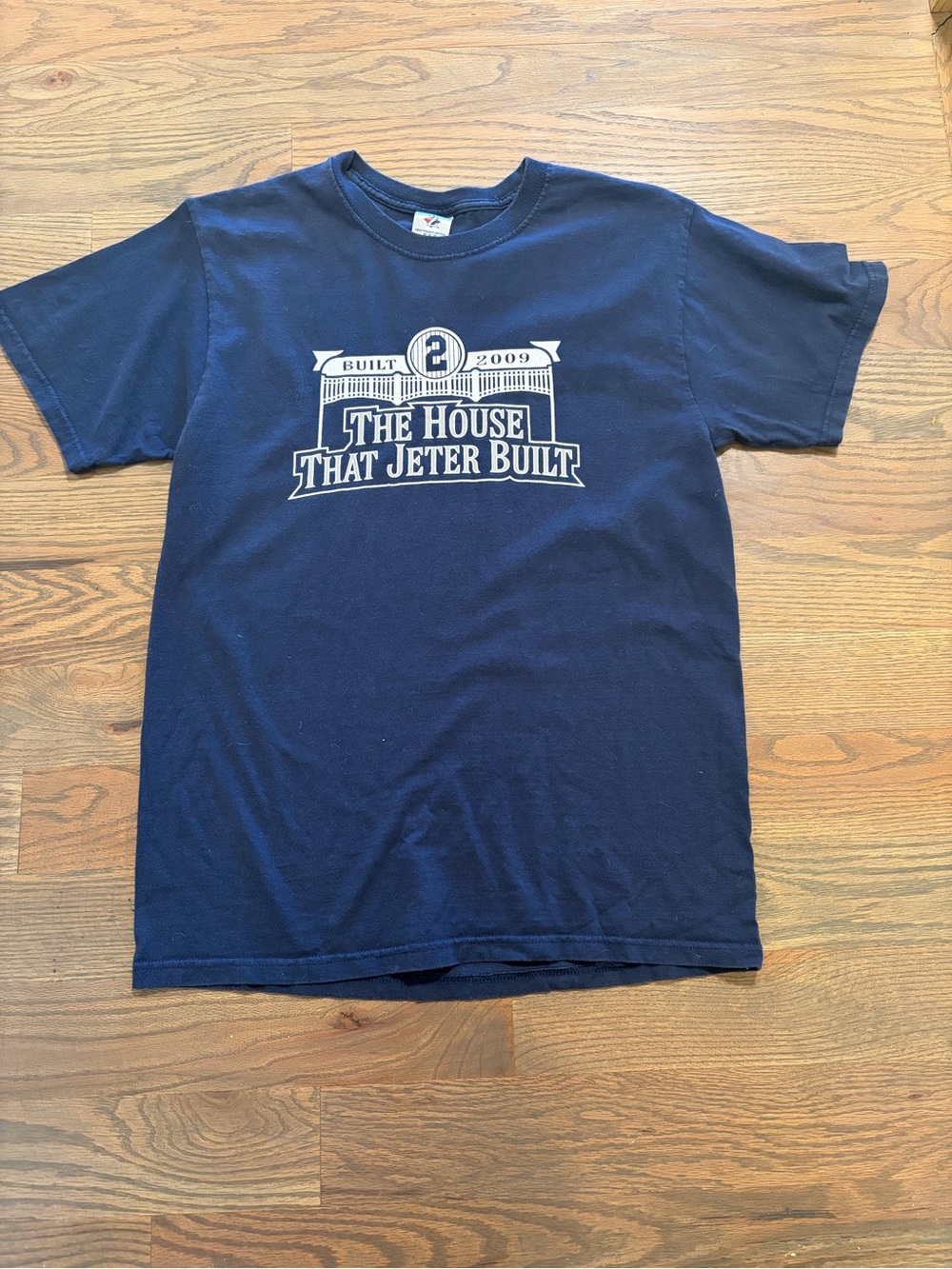 Navy Tee with White 'The House That Jeter Built' Graphic size M GUC